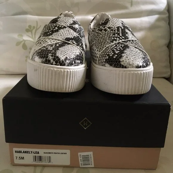 Halogen Blakely Platform Slip-on Sneaker Python Embossed - 7.5 - Picture 2 of 5